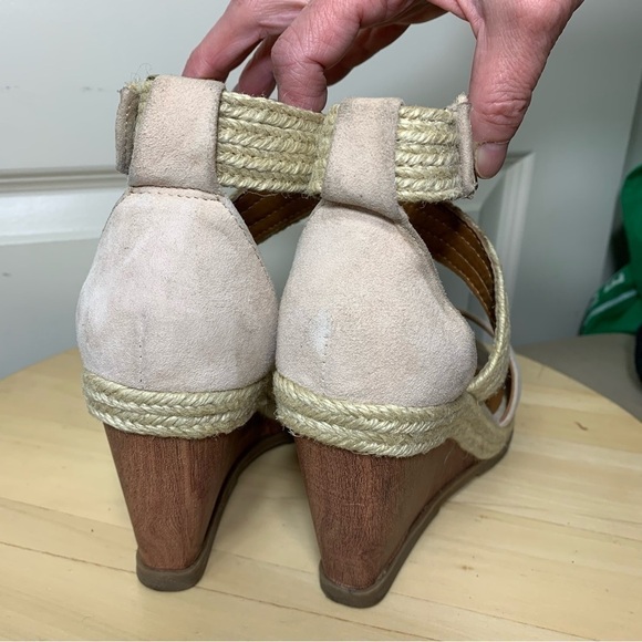H By Halston Jane Nude Coastal Wrap Wedge Sandals Vegan Suede Leather Shoes 7.5 - Picture 7 of 13